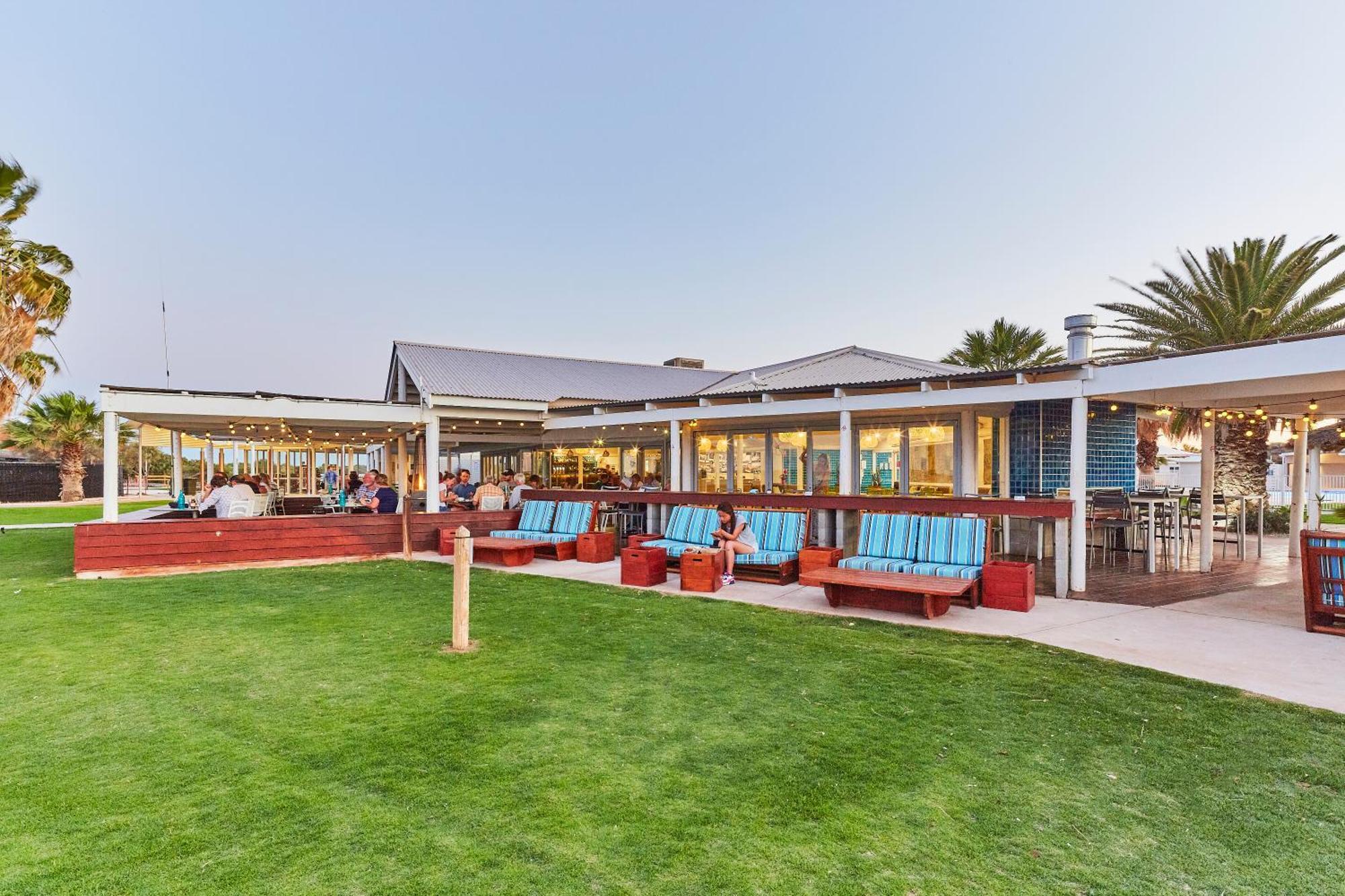 Rac Monkey Mia Dolphin Resort Exterior photo